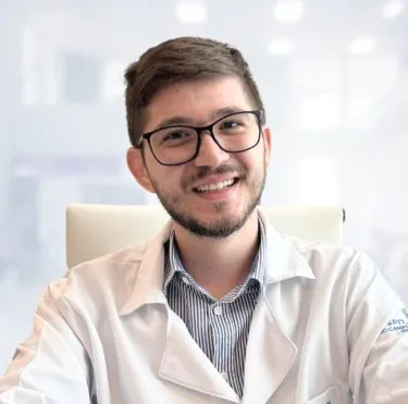 Dr. Nicolas Perini